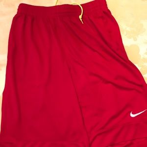 Men’s Nike basketball shorts